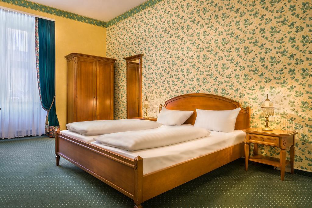Hotel Kaiserworth Гослар Екстер'єр фото