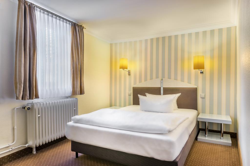 Hotel Kaiserworth Гослар Екстер'єр фото
