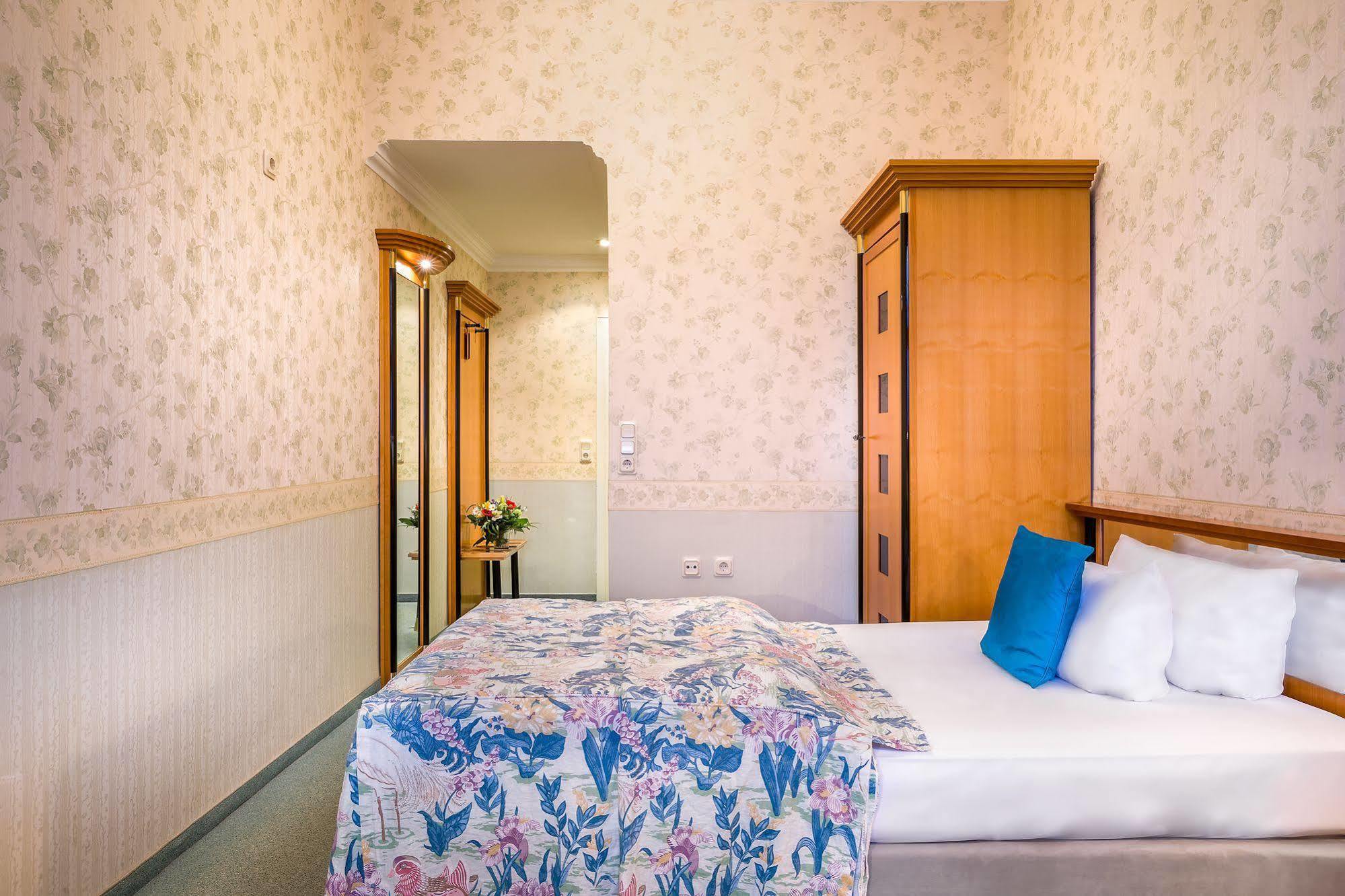 Hotel Kaiserworth Гослар Екстер'єр фото